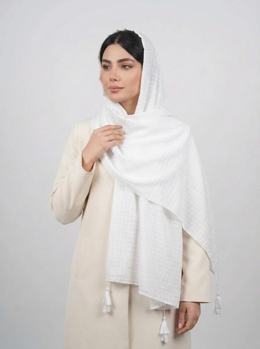 شال ساده سوپرنخ منگوله دار کد 607 - سفید - تصویر ۳
